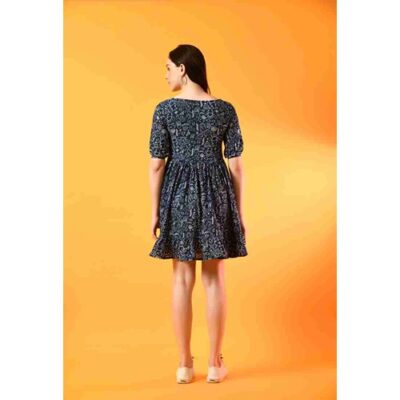 Navy blue Sea Beach Print Flare dress with V-neck & Puff sleeves - Image 4